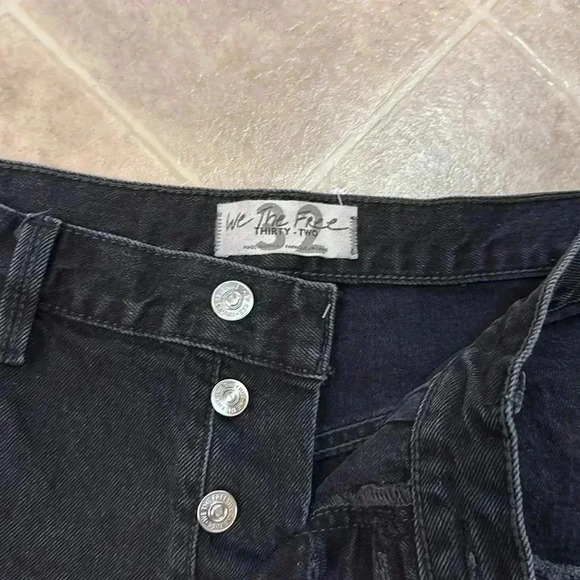 We the free - Picture 2 of 3